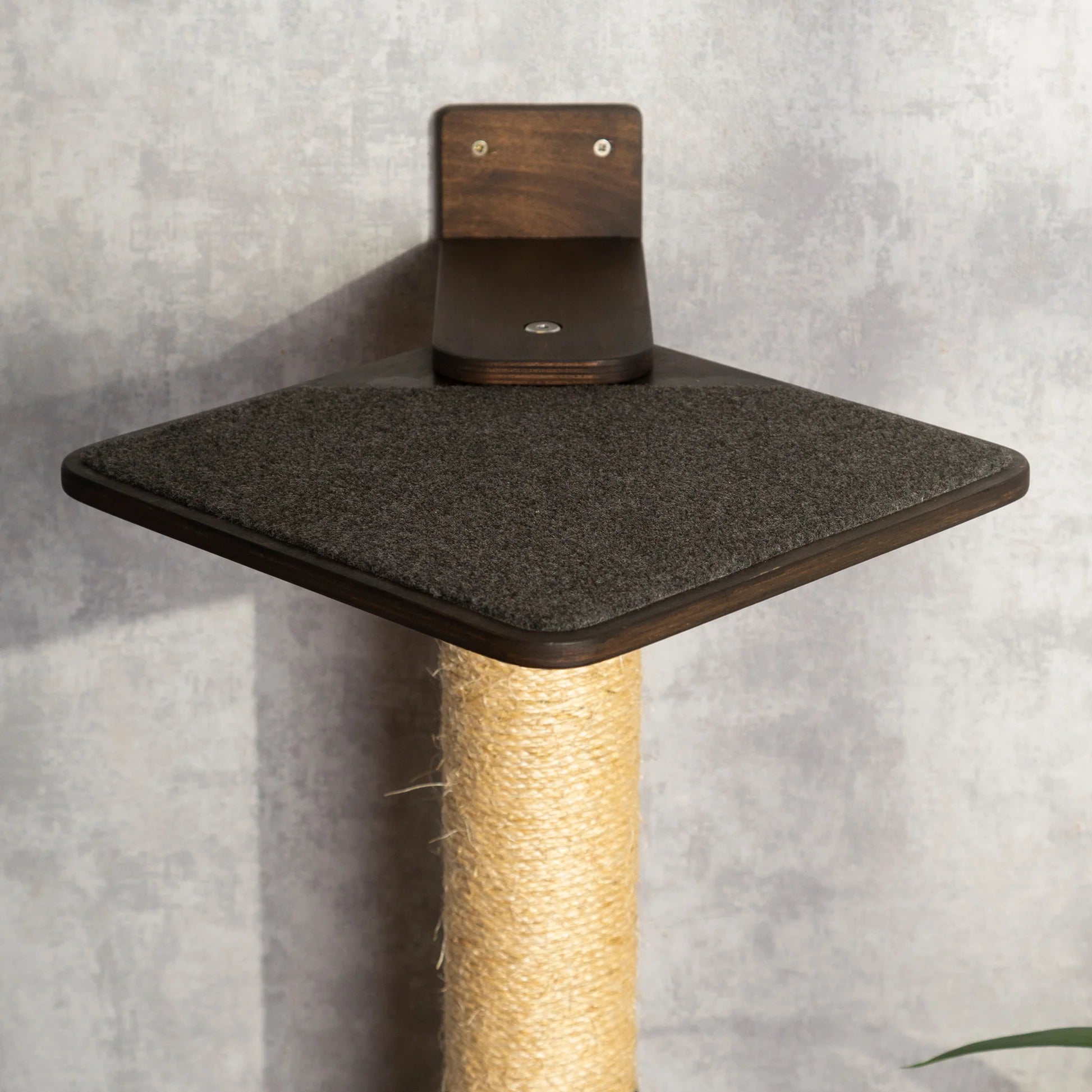 cat-scratching-post-with-built-in-cat-steps