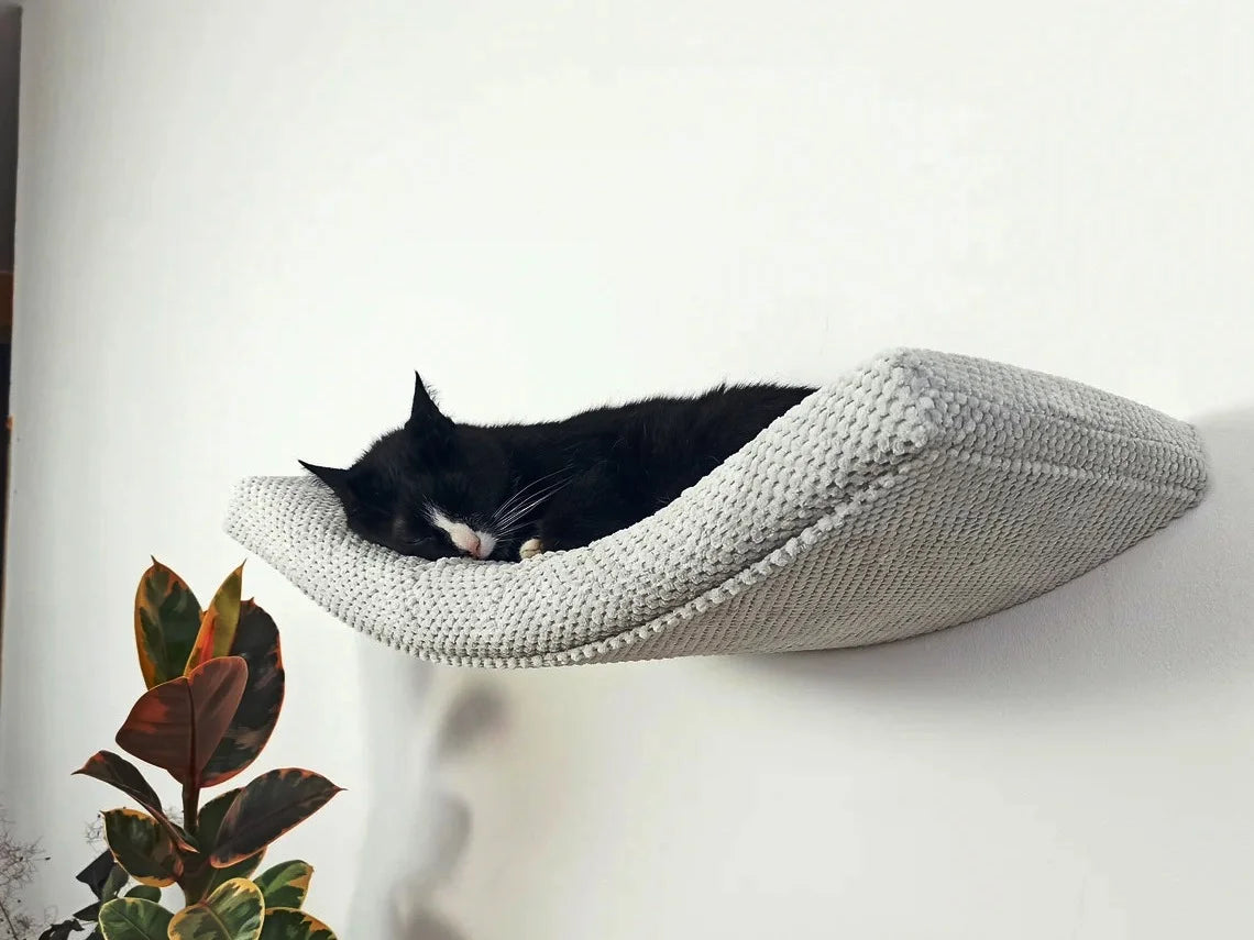cat-shelf-the-arcing-haven-60-cm