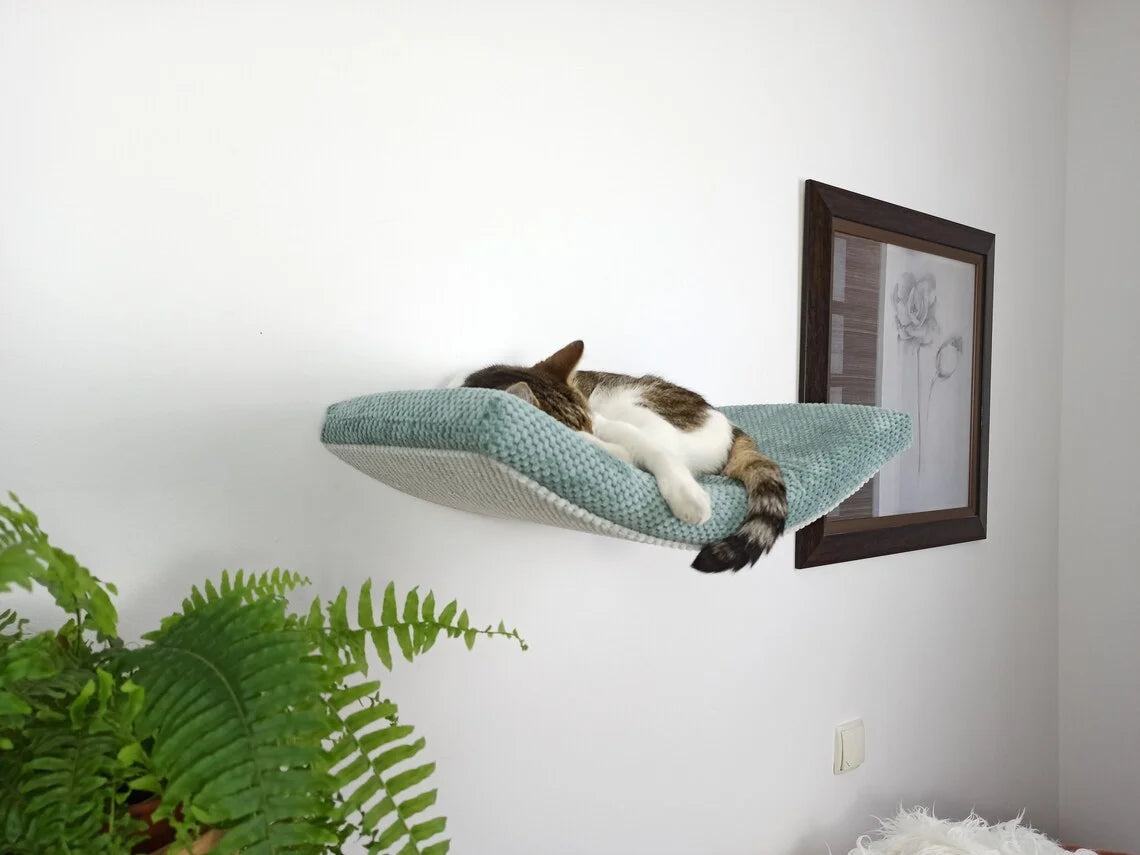 cat-shelf-the-arcing-haven-60-cm