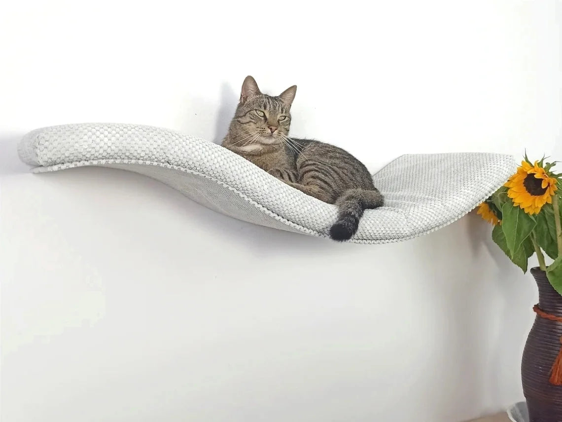 cat-wall-shelf-the-playful-curve-right-100-cm