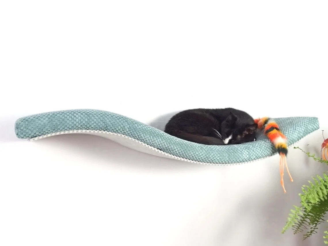 cat-wall-shelf-the-playful-curve-right-100-cm