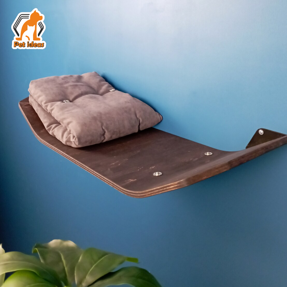 curved-wall-shelf-for-cats-with-cushion