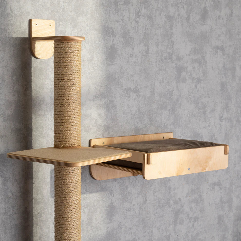 deluxe-cat-tree-with-plush-bed