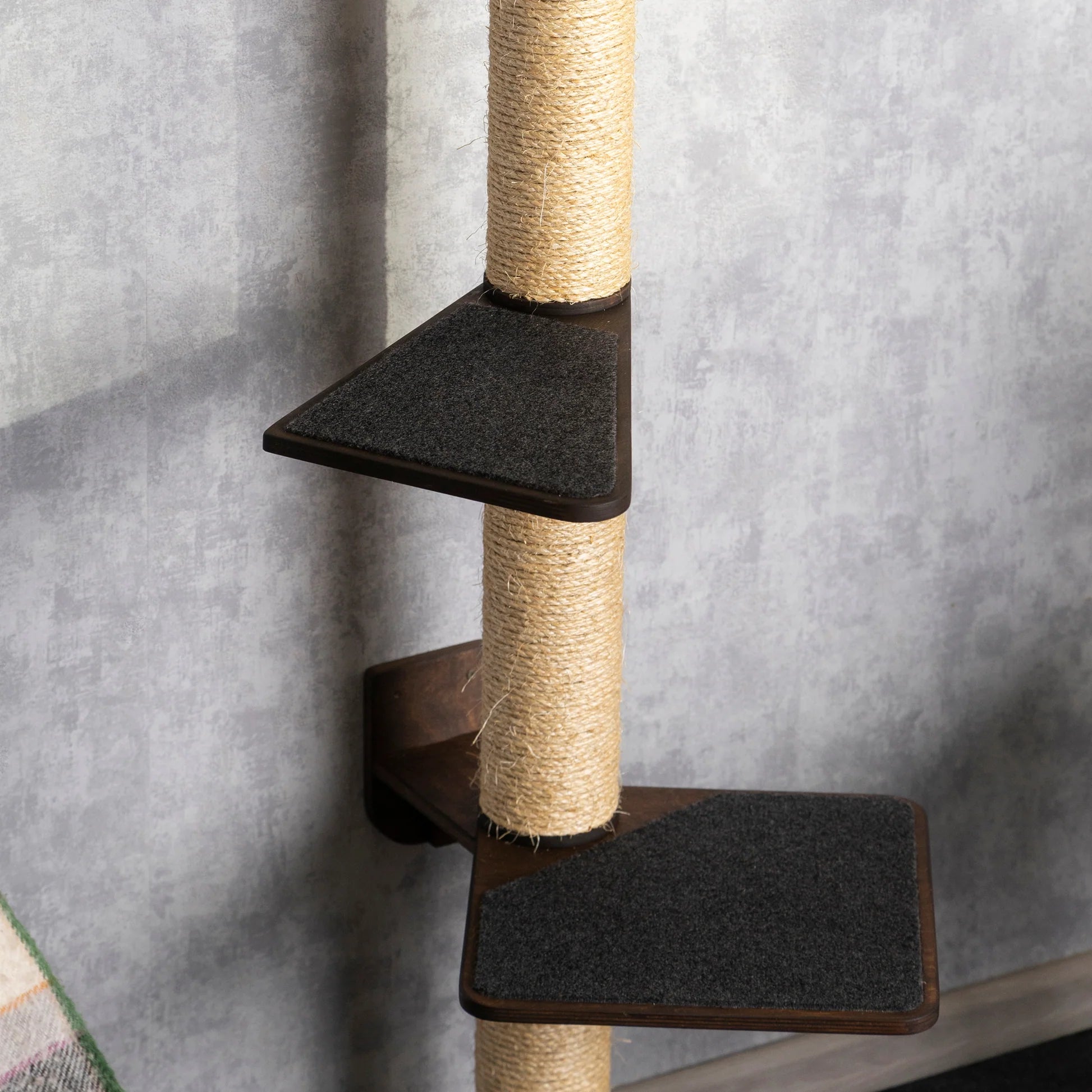 luxurious-cat-bed-with-integrated-shelves