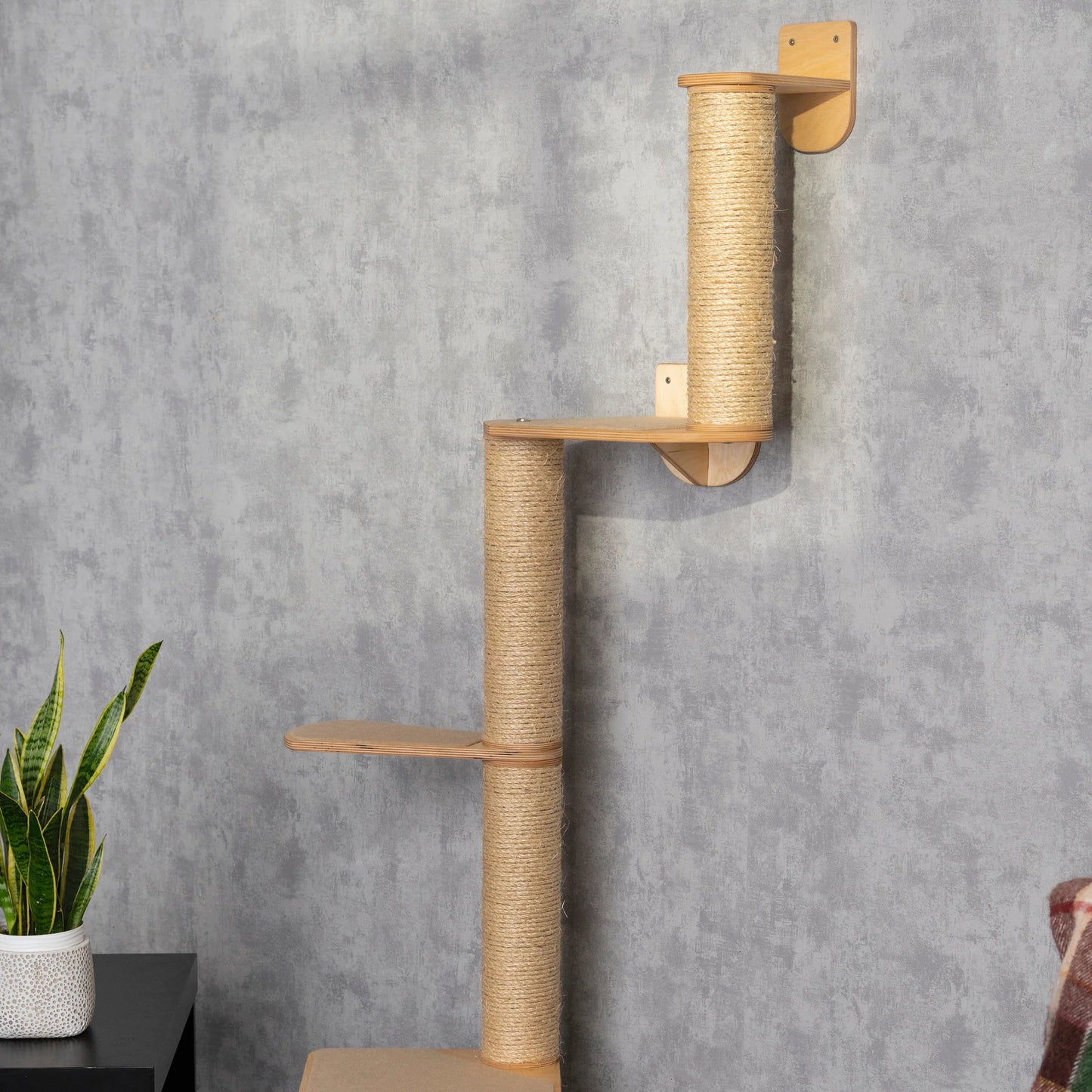 luxurious-cat-tree-tower-for-playtime