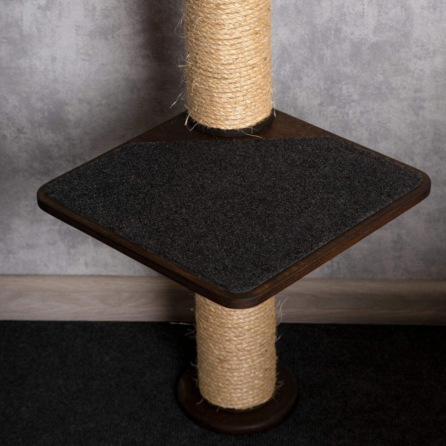 luxurious-cat-tree-tower-for-playtime