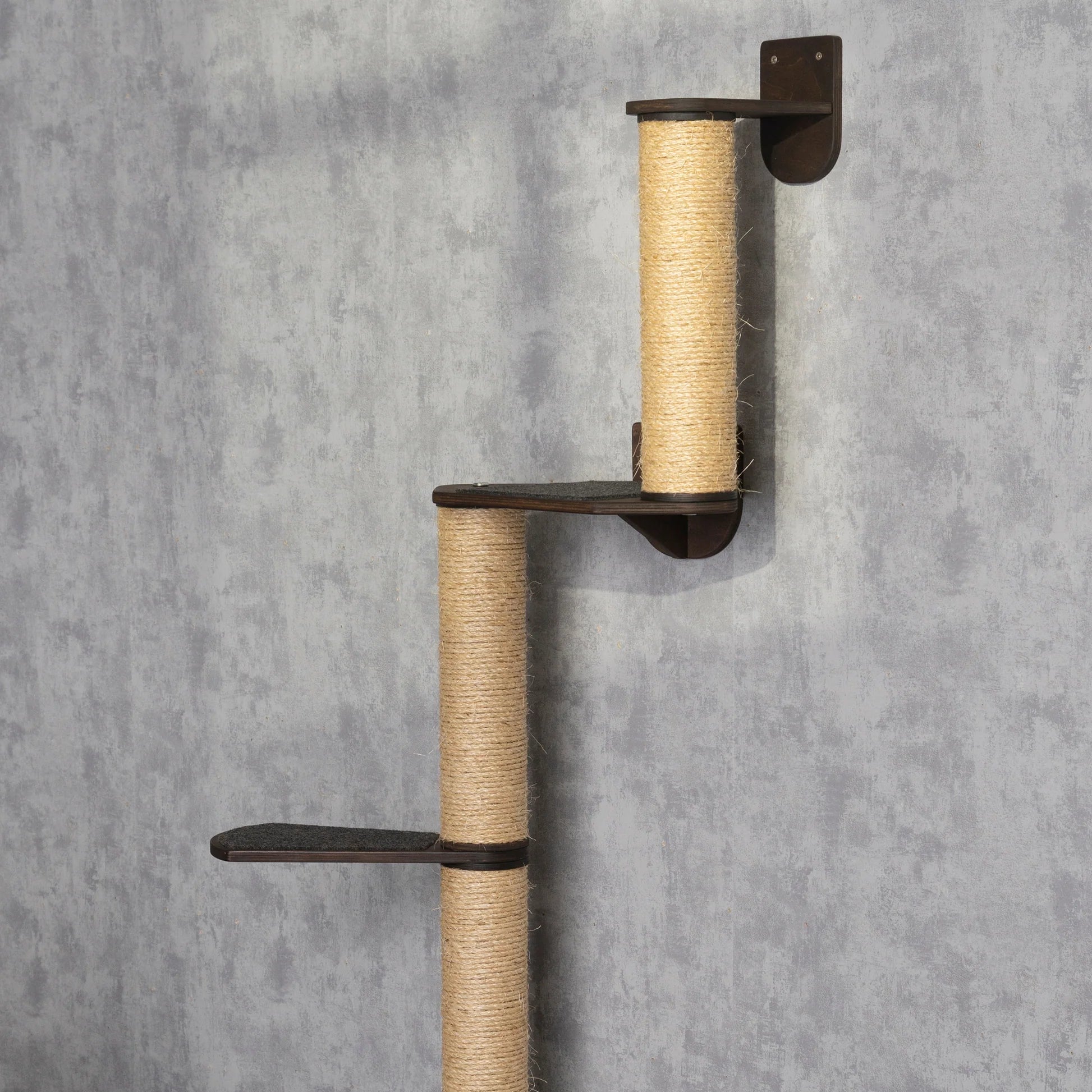 luxurious-cat-tree-tower-for-playtime