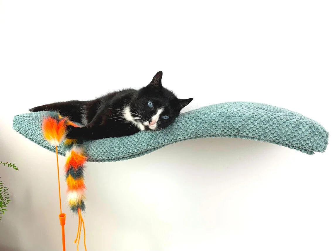metal-base-cat-wall-shelf-wave-75-cm-unsymmetrical-left