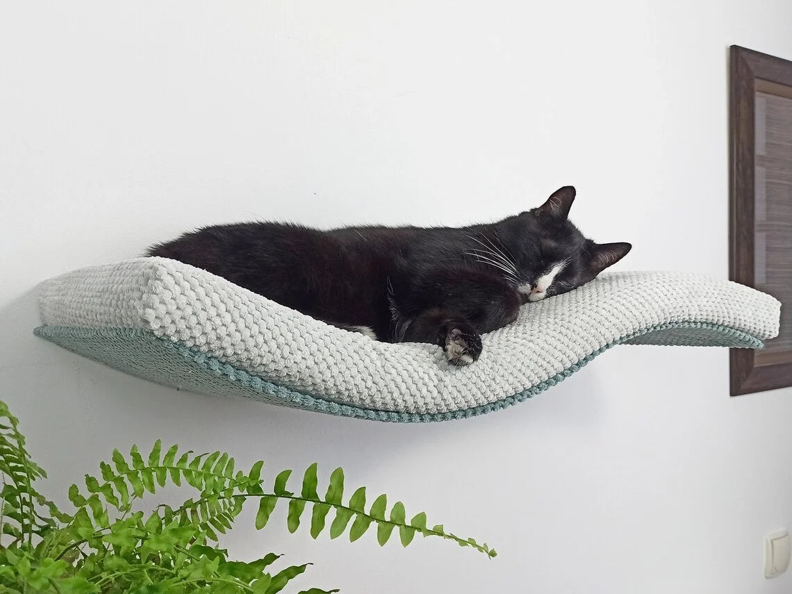 metal-base-cat-wall-shelf-wave-75-cm-unsymmetrical-left