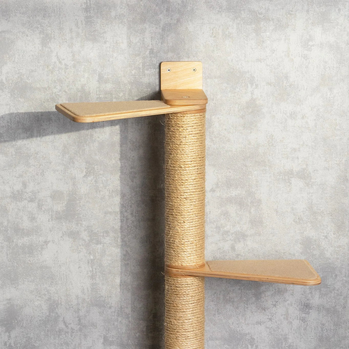 premium-cat-scratching-post-with-shelves