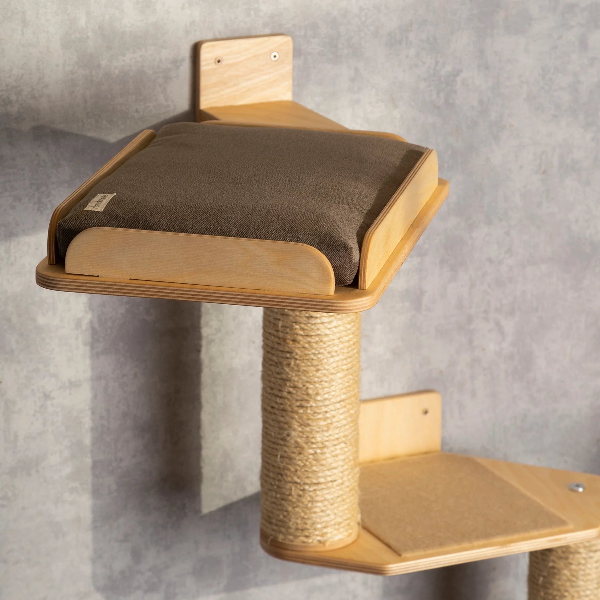 premium-cat-tree-with-bed-scratcher-feeder