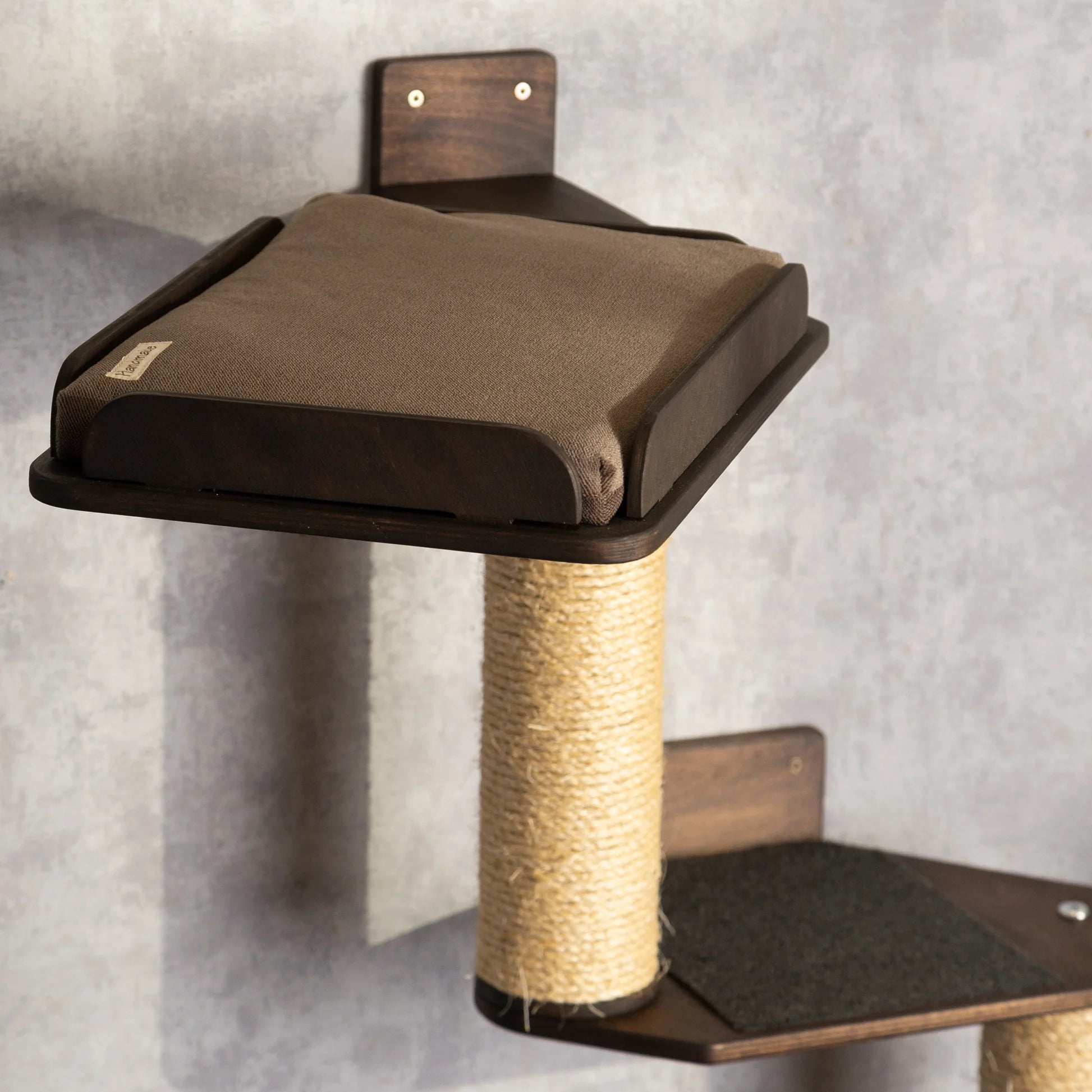 premium-cat-tree-with-bed-scratcher-feeder