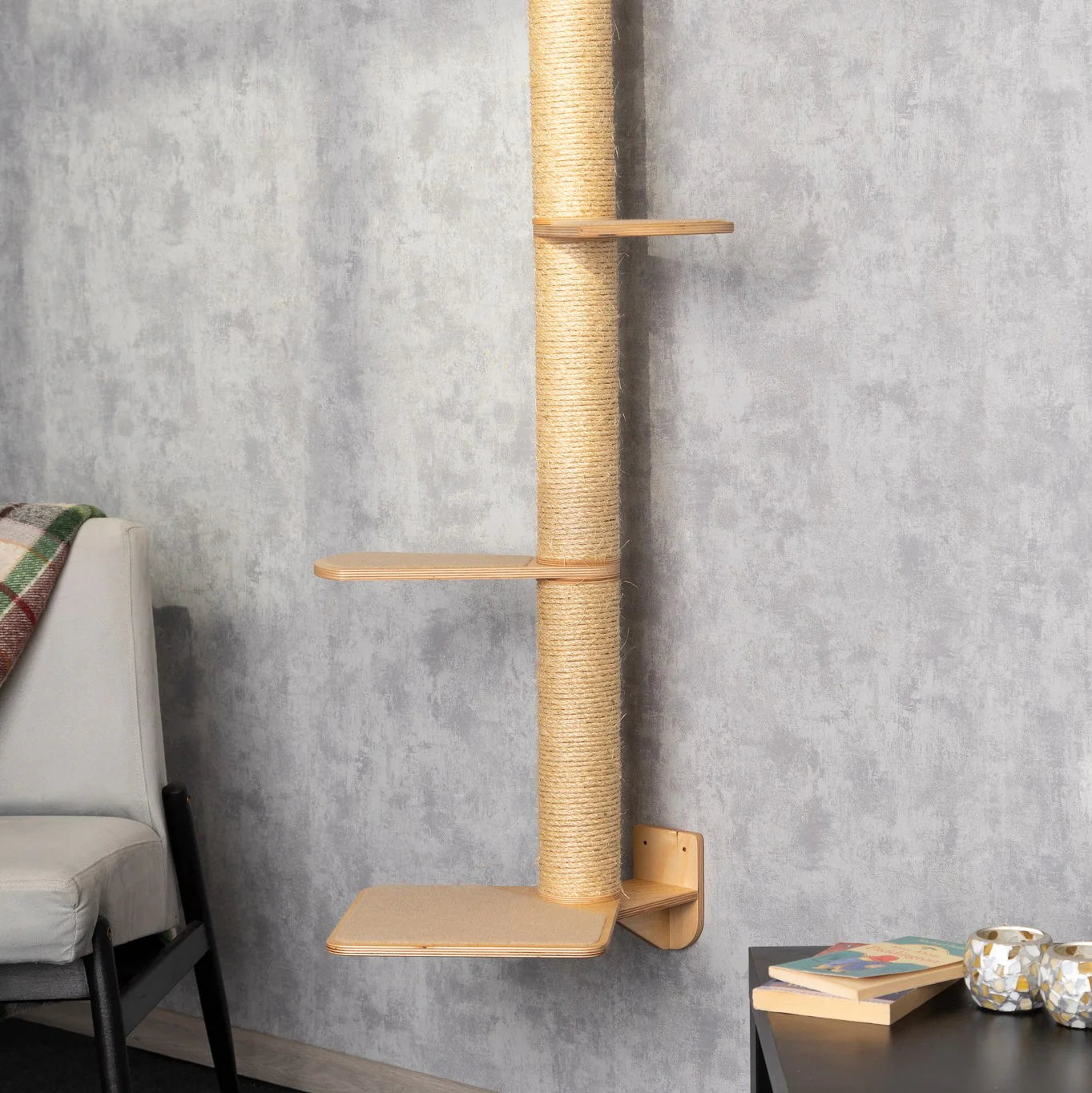 space-saving-cat-tree-with-built-in-cat-shelves