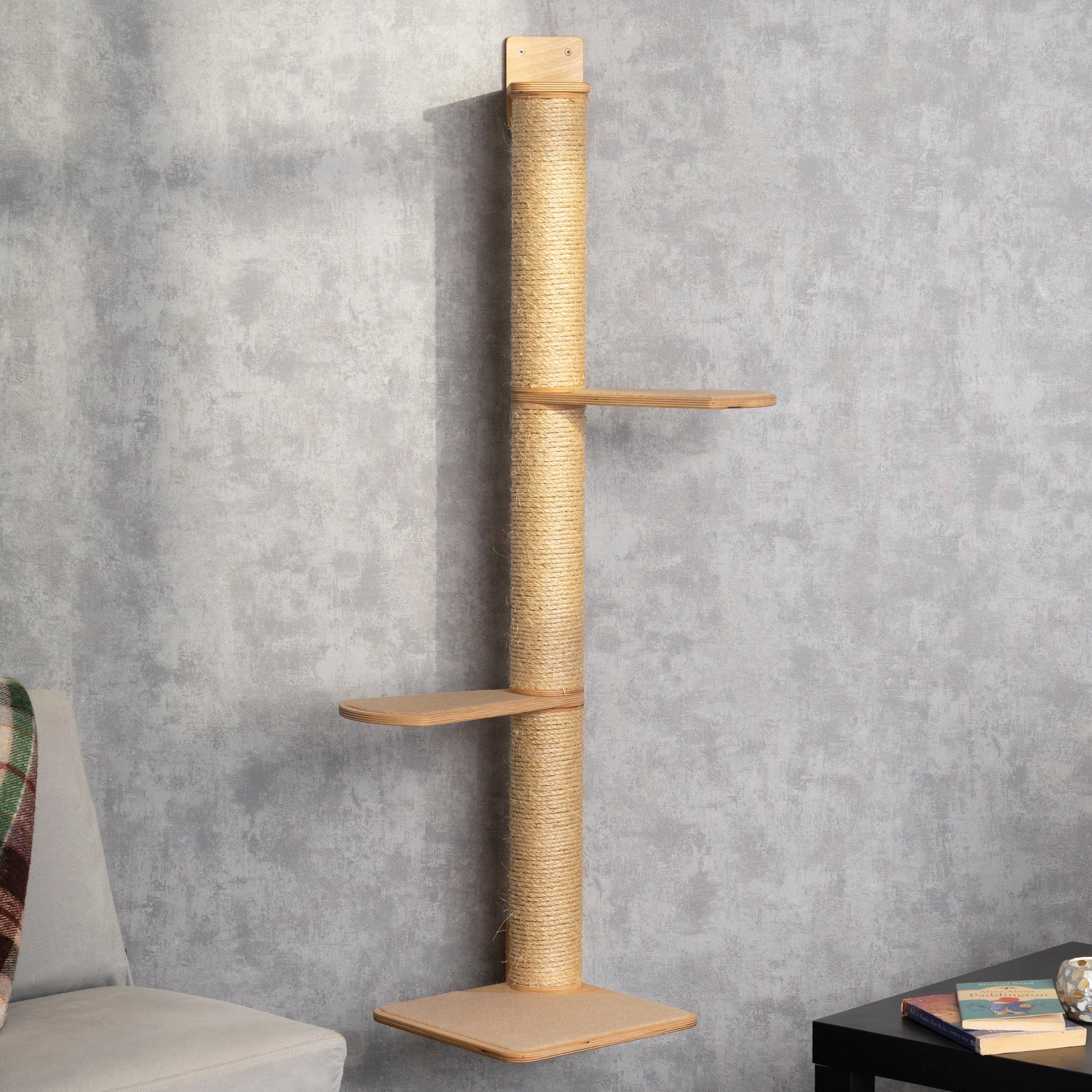 space-saving-cat-tree-with-built-in-cat-shelves