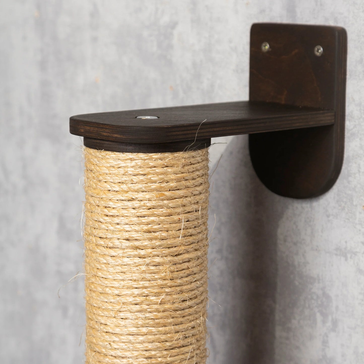 stylish-cat-scratching-post-for-modern-homes