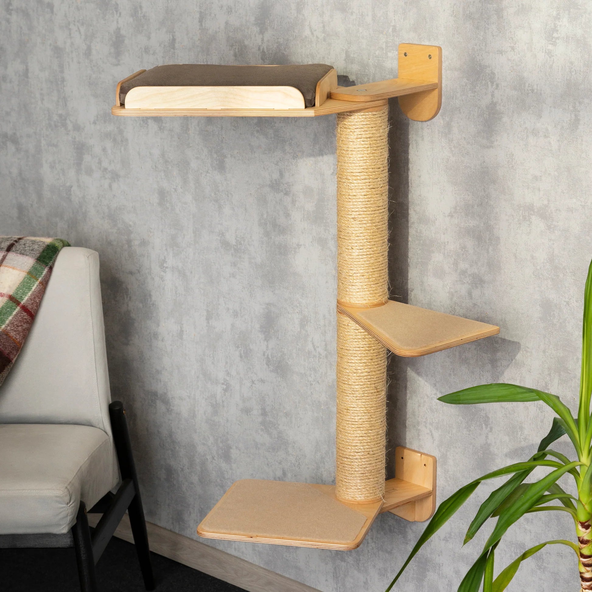 stylish-cat-tree-with-built-in-cozy-bed