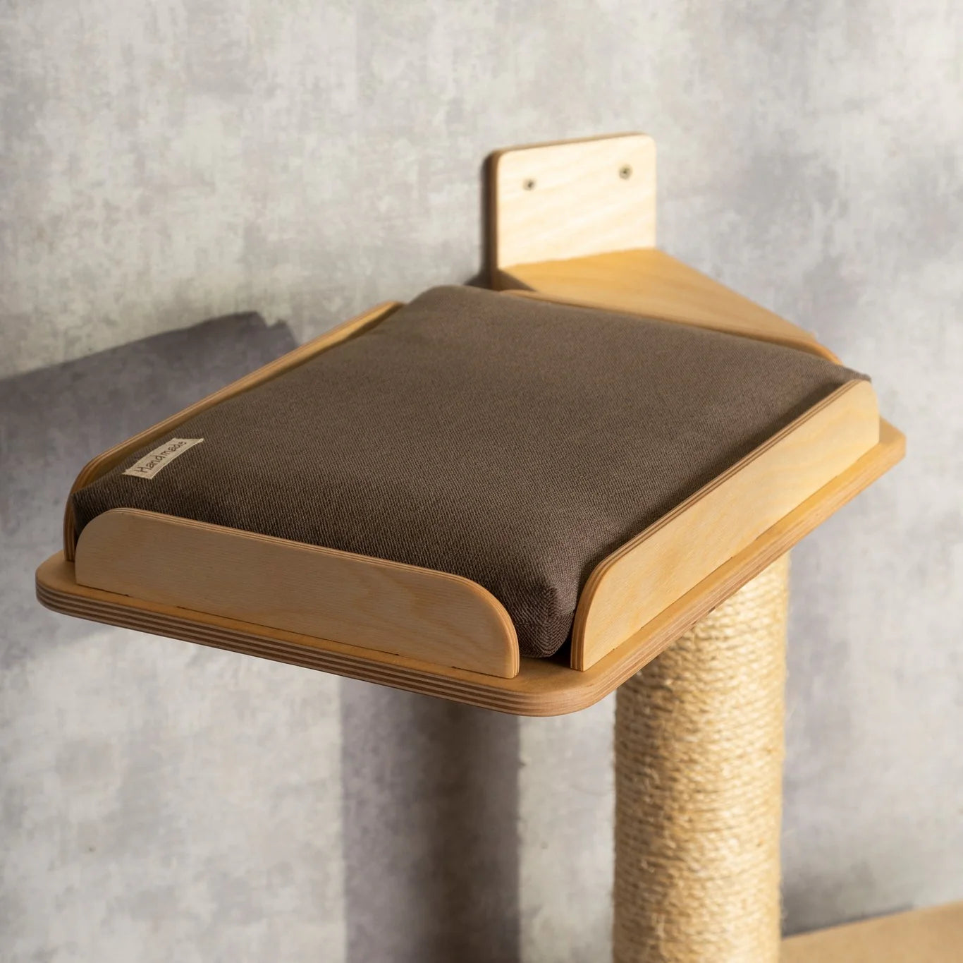 stylish-cat-tree-with-built-in-cozy-bed