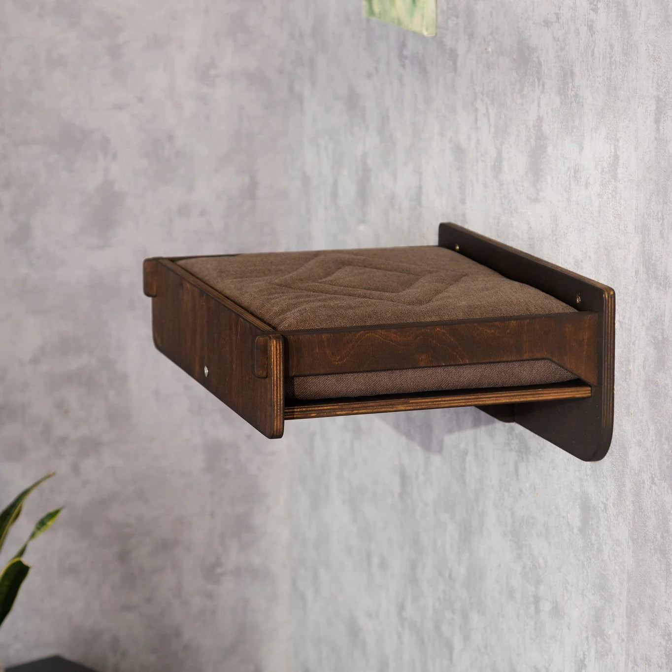 stylish-and-comfortable-cat-bed