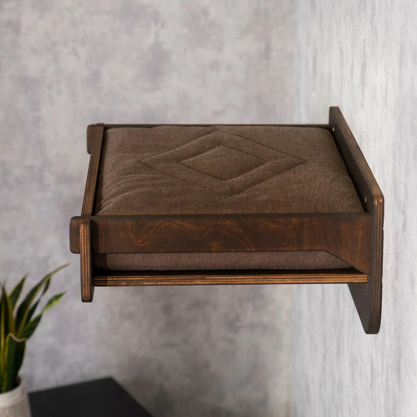 stylish-and-comfortable-cat-bed