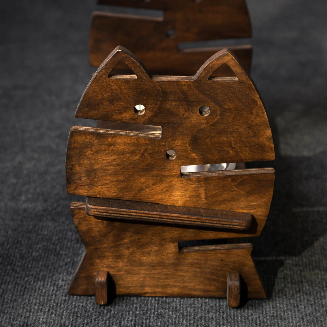 Elevated Cat Feeding Station - Modern Cat