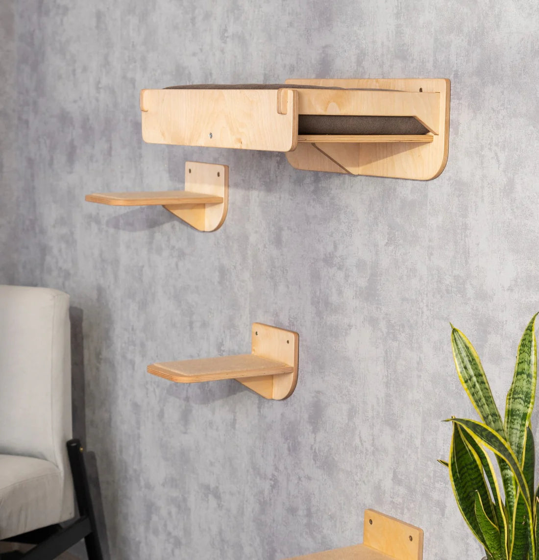 wall-mounted-cat-steps_39f3f29e-a081-4adb-b8e3-670407c7ede2