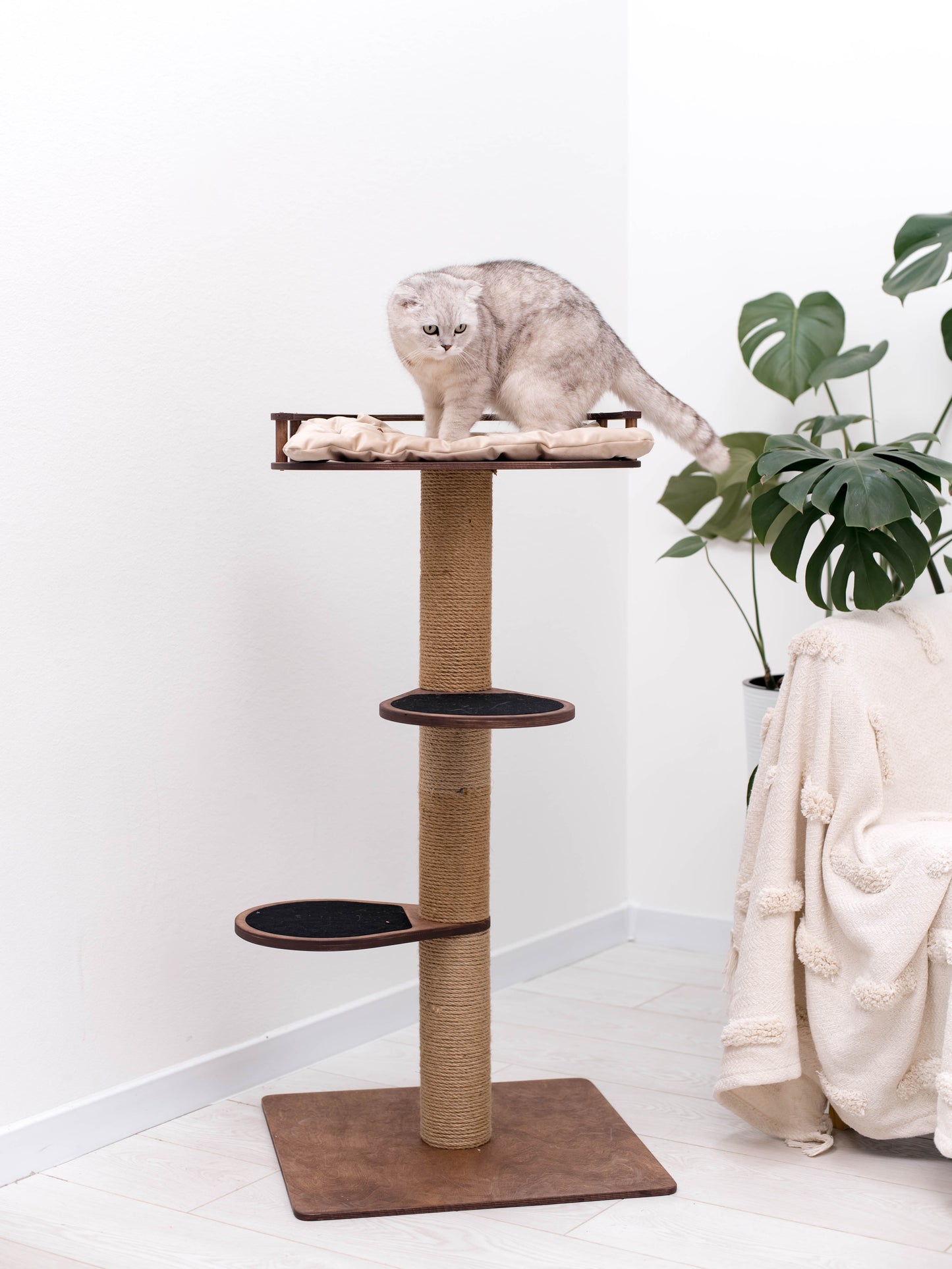 walnut-cat-tree