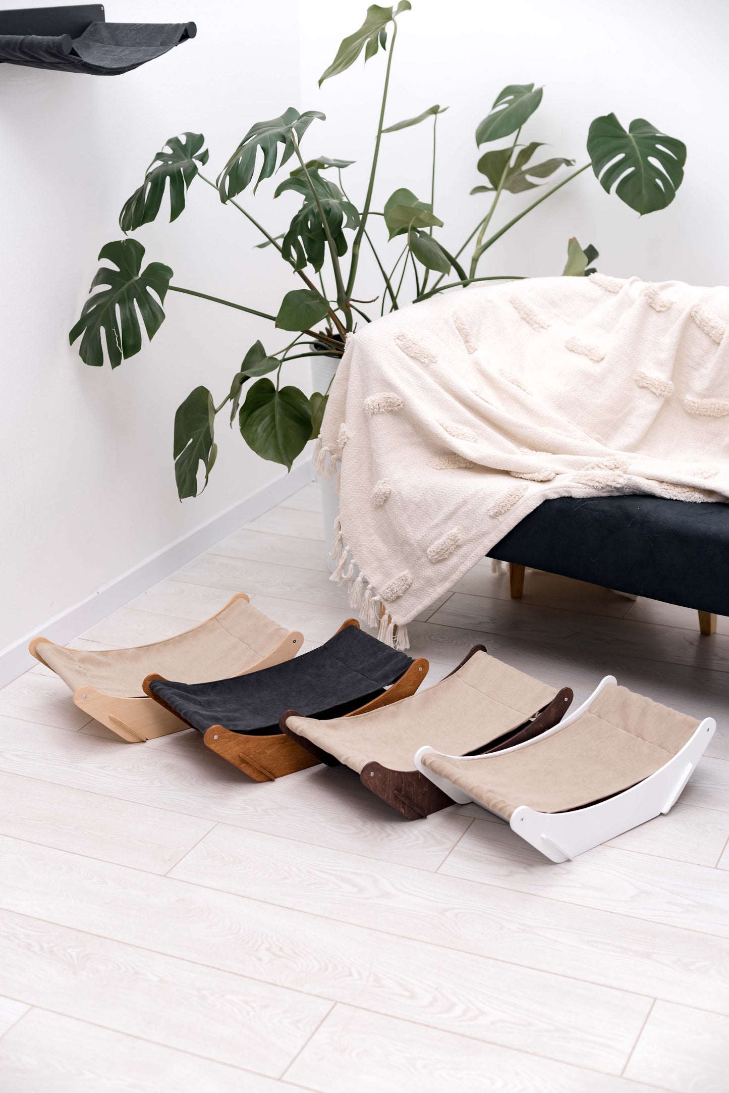 wooden-cat-hammocks